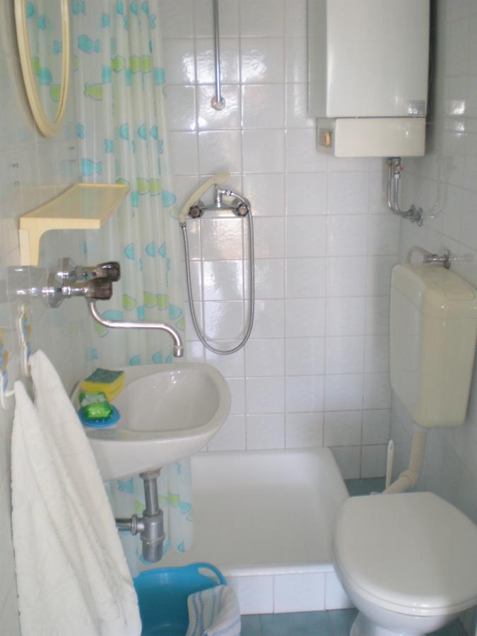 Apartments And Room Milka-Jere พรีมอชเตน ภายนอก รูปภาพ